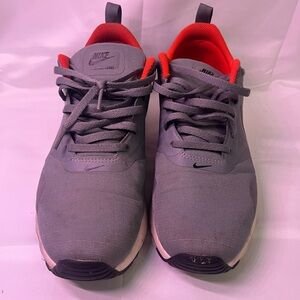 Nike  air max tavas Charcoal and Crimson Athletic Shoes